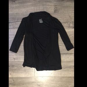 Three quarter sleeve black cardi